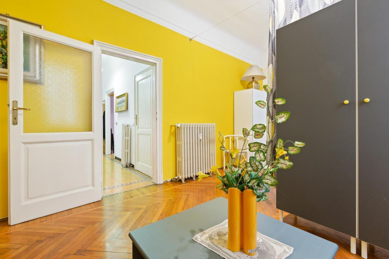 Loreto Courtyard Apartment Milan Exterior photo